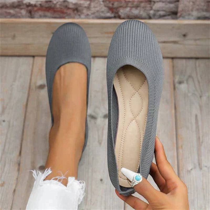 Women’s Round Toe Shoes