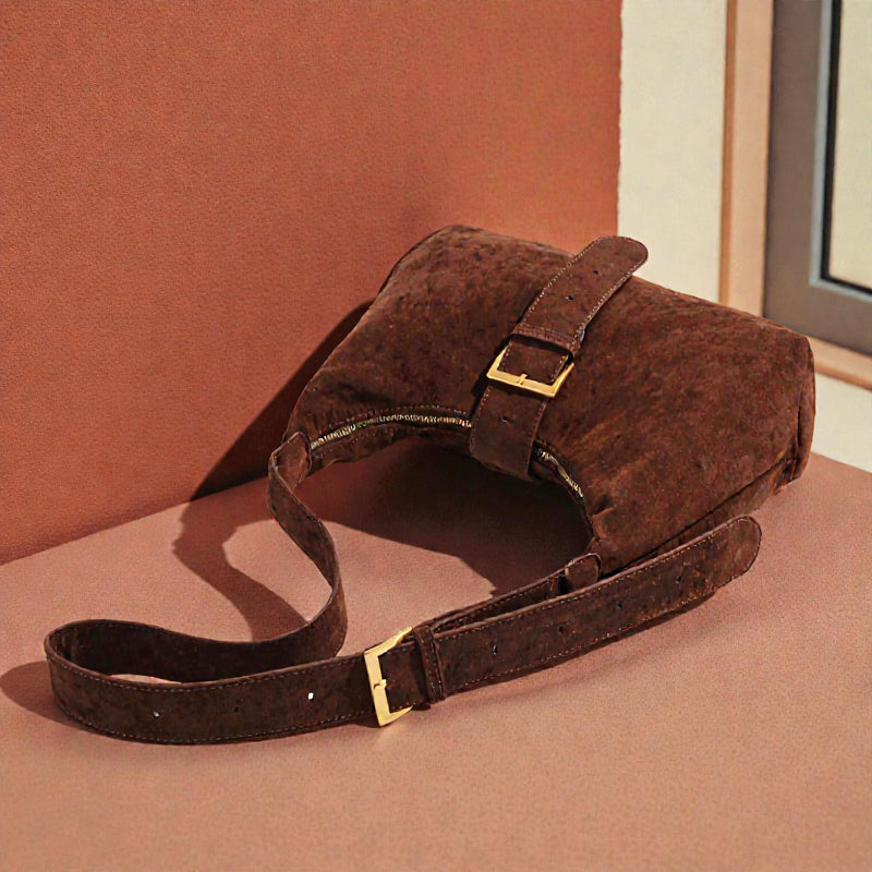 Brianna – Compact Shoulder Bag with Adjustable Strap & Zipper Closure