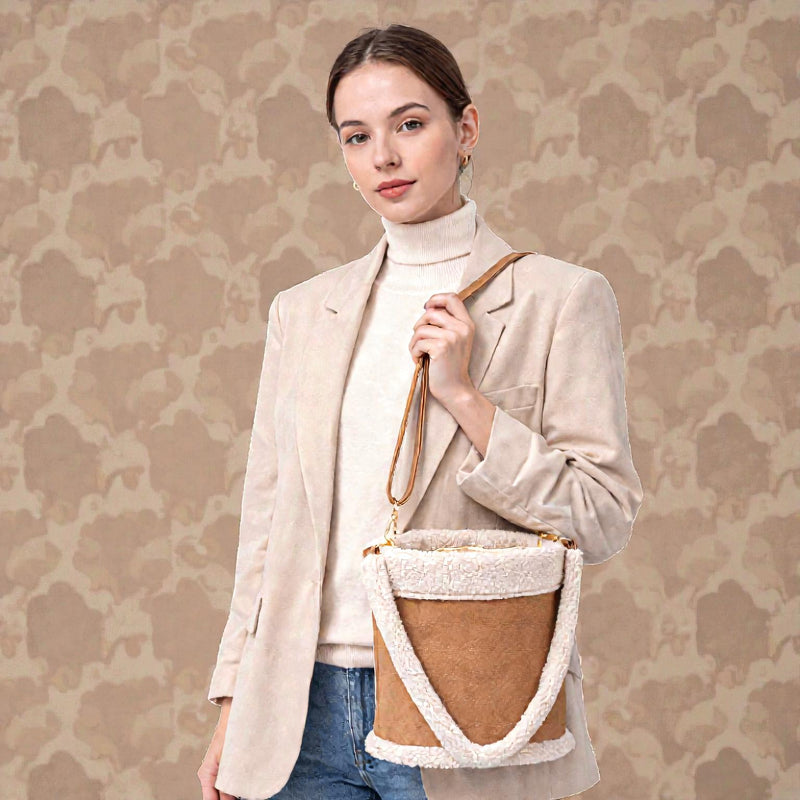 Darcy – Bucket Bag with Adjustable Shoulder Strap
