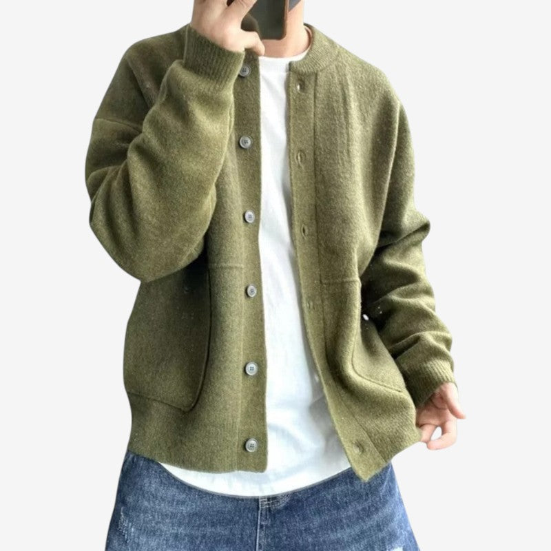Ethan – Long sleeve sweater with button closure