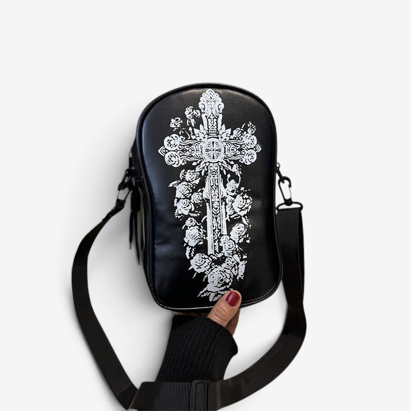 Chic Halloween Pumpkin Shoulder Bag with Compact Design
