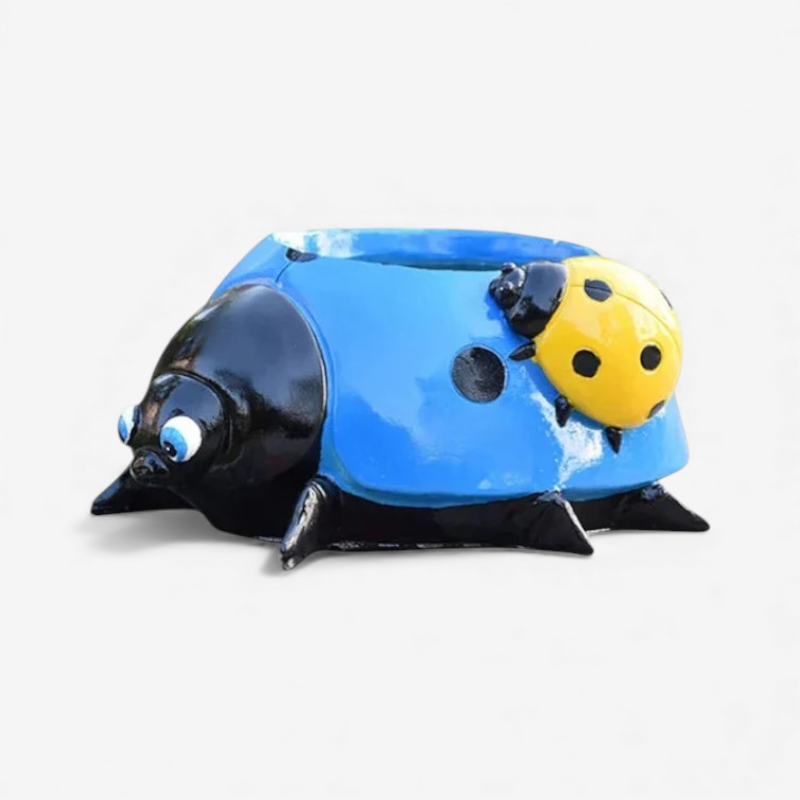 LadyBloom – Outdoor flower pot with ladybug