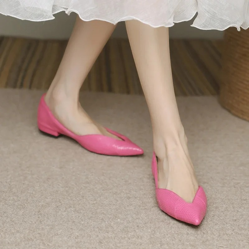 Womens Pointed Toe Slip-On Slippers