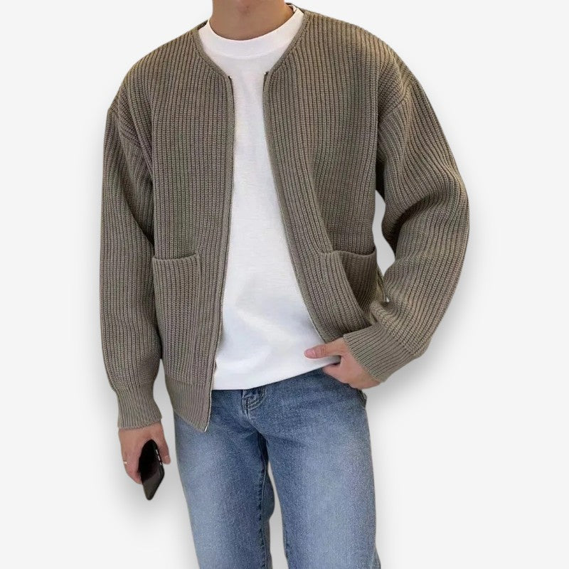 Leo – Long Sleeve Jacket with Zipper Closure and Round Neck