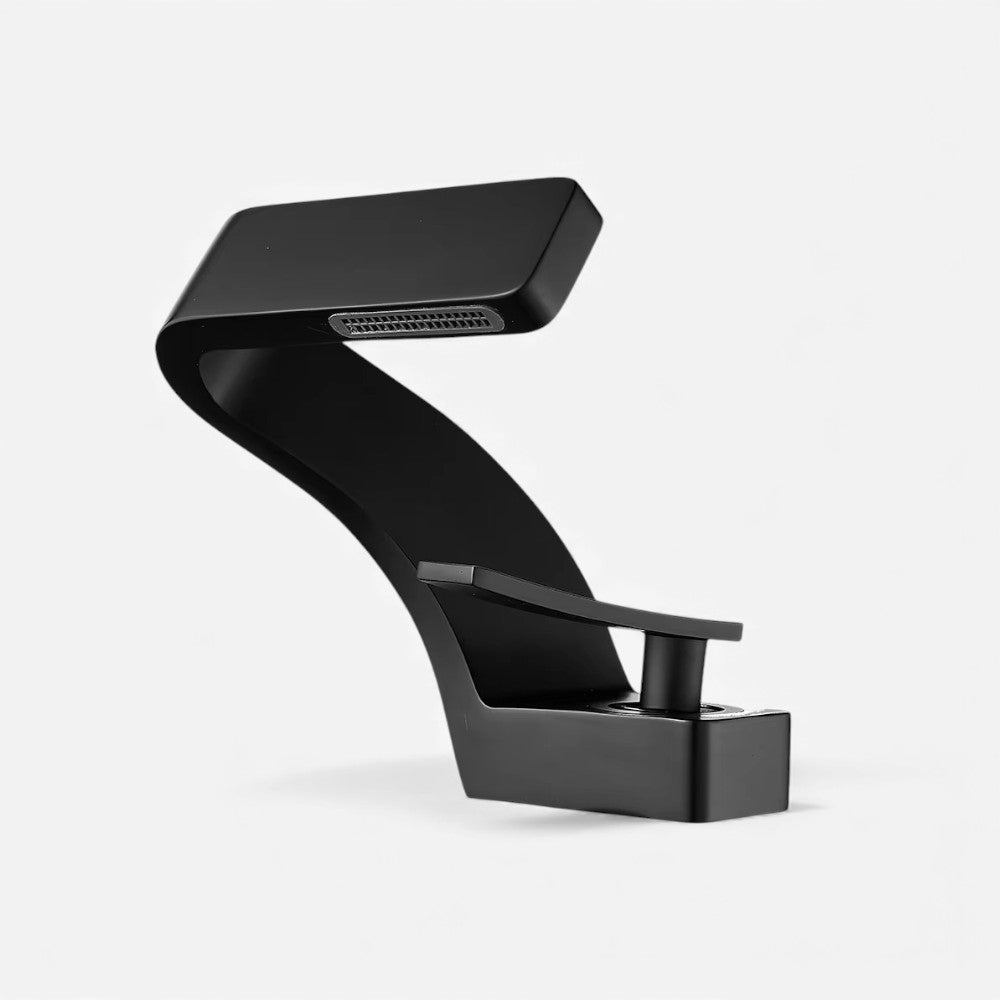 FlowLine – Moderne Gebogen Kraan voor Soepele Waterstroom Velani