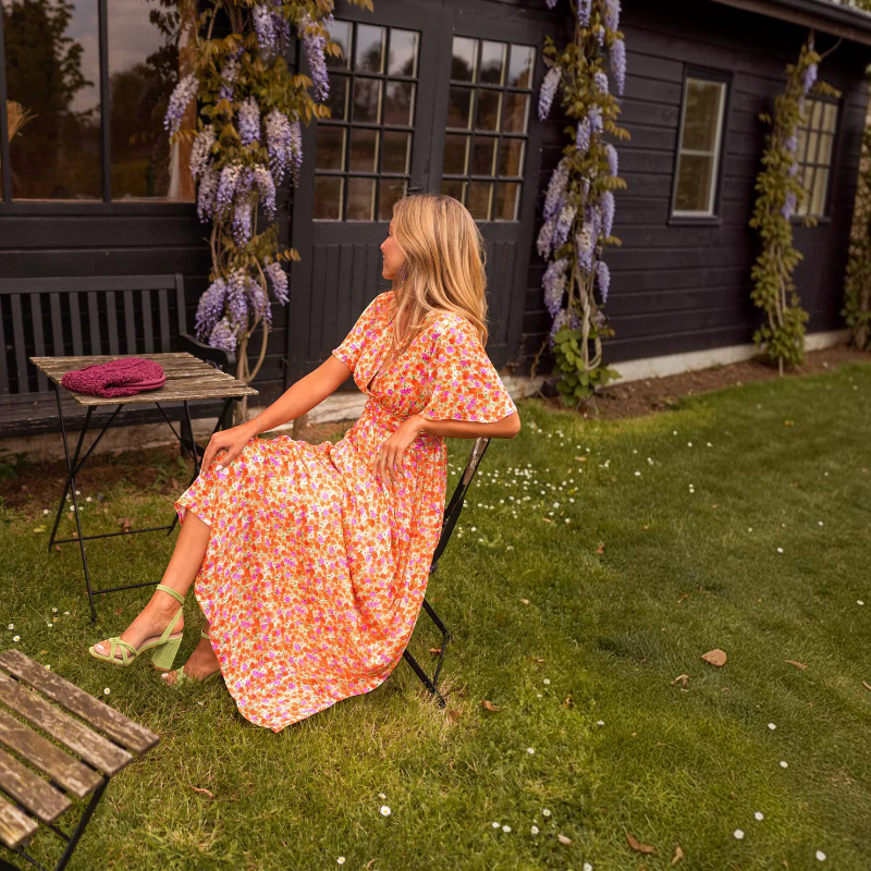Women's Elegant V-Neck Floral Maxi Dress
