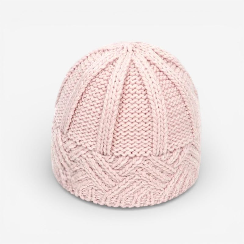 Lily – Round Hat with Zigzag Pattern Design