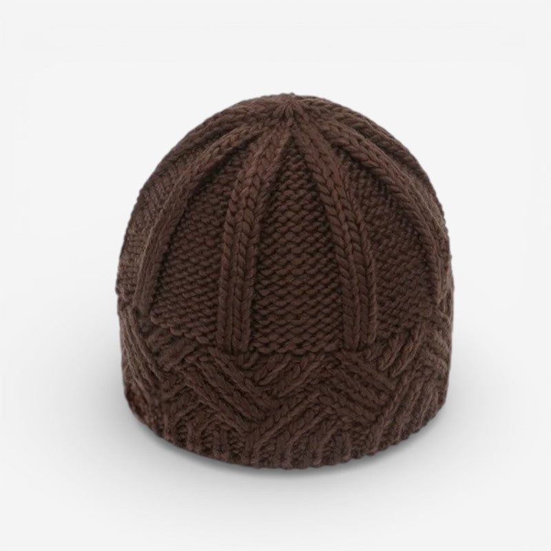 Lily – Round Hat with Zigzag Pattern Design