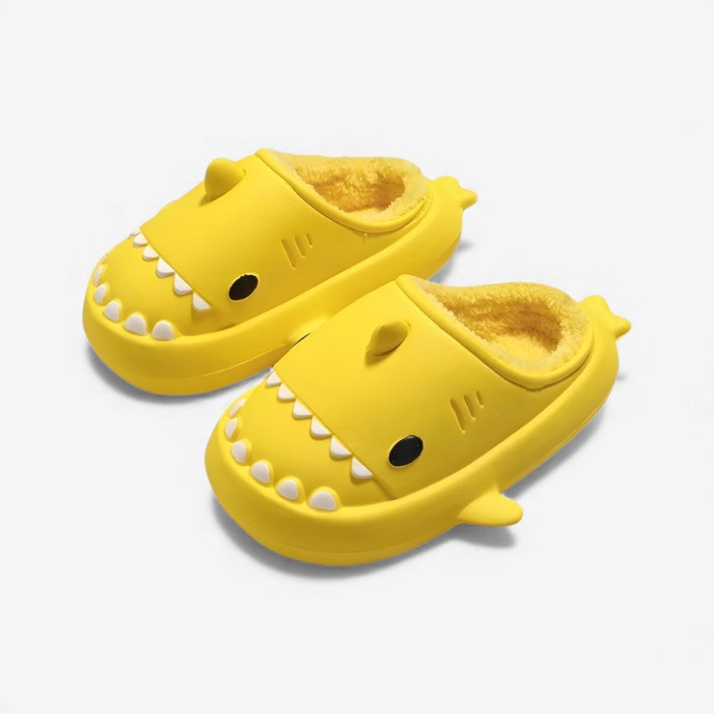 AquaFin – Slippers with Round Toe and Fish Inspired Design