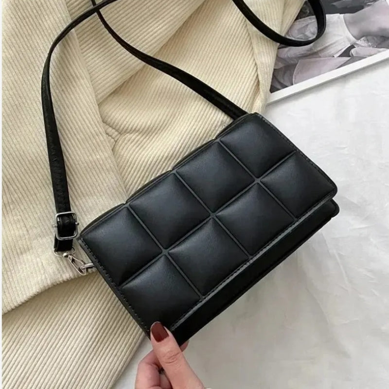 Lily – Women's Cube Bag with Button Closure
