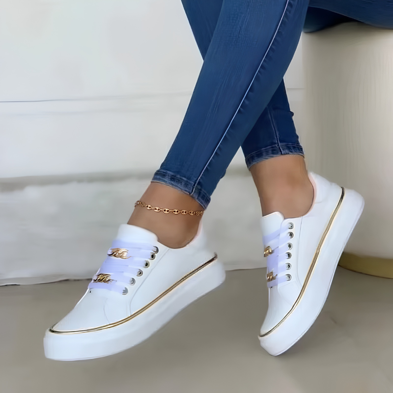 Women's Chain Lace-Up Round Toe Sneakers