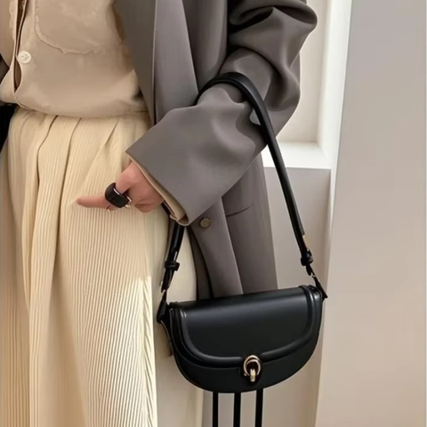 Ava – Women's Bag with Long Shoulder Strap and Hasp Closure
