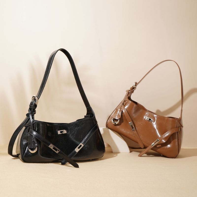 Women Structured Shoulder Bag Clasp Zipper