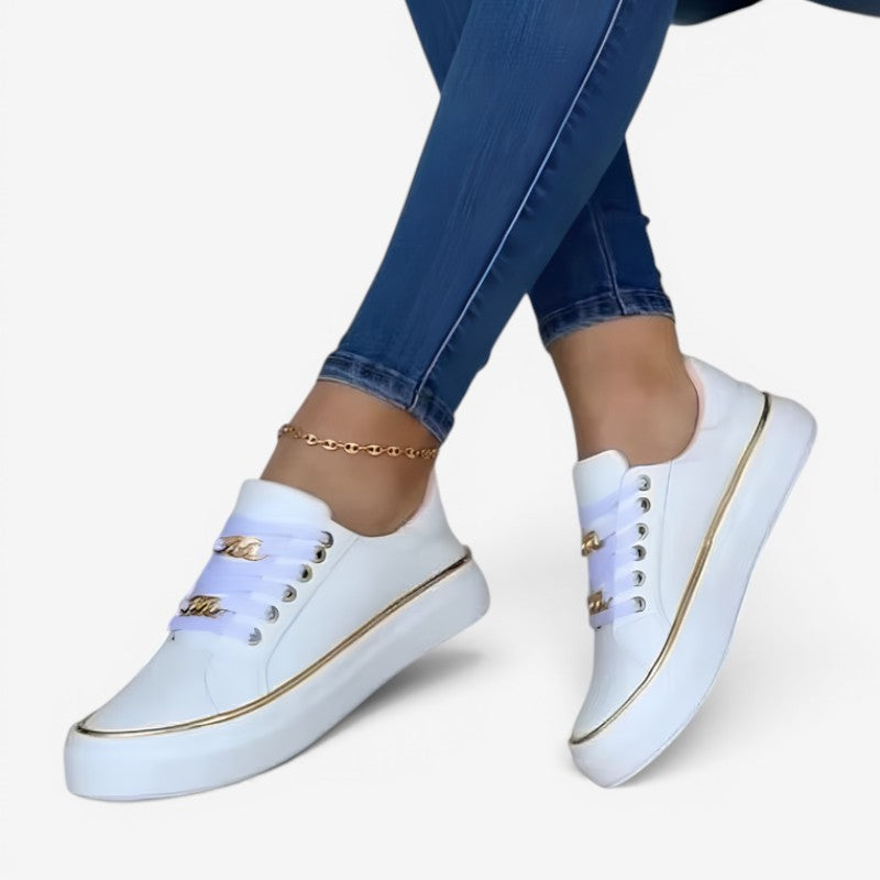 Women's Chain Lace-Up Round Toe Sneakers
