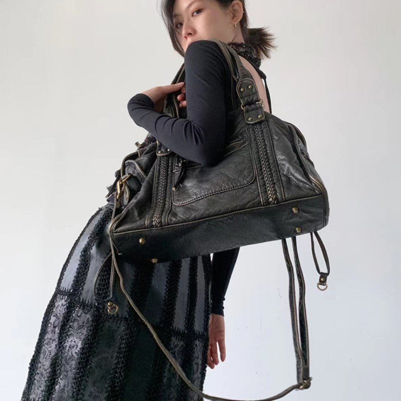 Large Handbag with Organized Storage Design