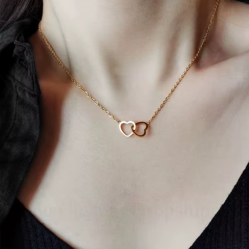 Rose Box with Heart Pendant Necklace