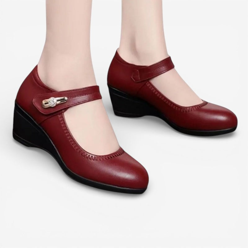 Tina – Round Toe Shoe with Anti Slip Grip