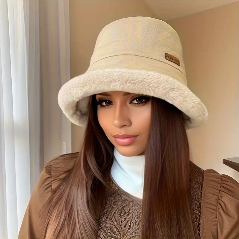 Laura  – Thickened bucket hat with inner lining wide brim