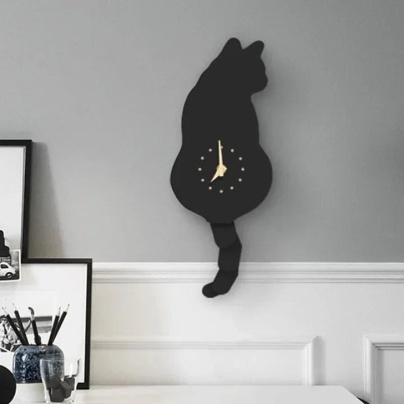PurrTime – Cat Wall Clock with a Wiggling Tail for Playful Decoration