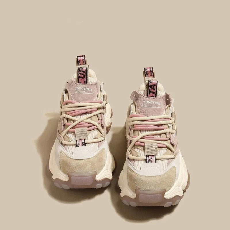 SwiftStep – Sneakers With Anti Slip Grip And Adjustable Lace Design