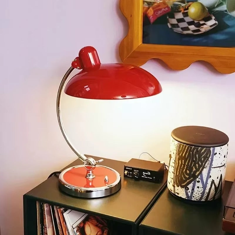 LumiStar – Bureaulamp met Ronde Kap en Verstelbaar Statief Velani