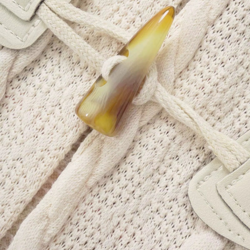 Natalia – Jas met Lange Mouwen en Kap met Hoornknopen Velani