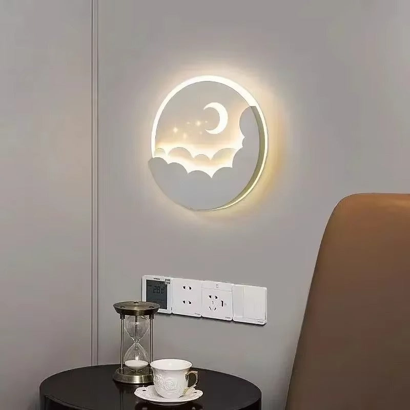 LunaGlow – Ronde LED Wandlamp met Maan- en Sterrenontwerp Velani