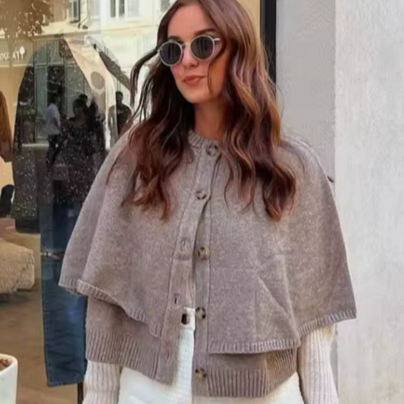 Amelia – Cárdigan con cuello redondo y diseño de cierre de botones