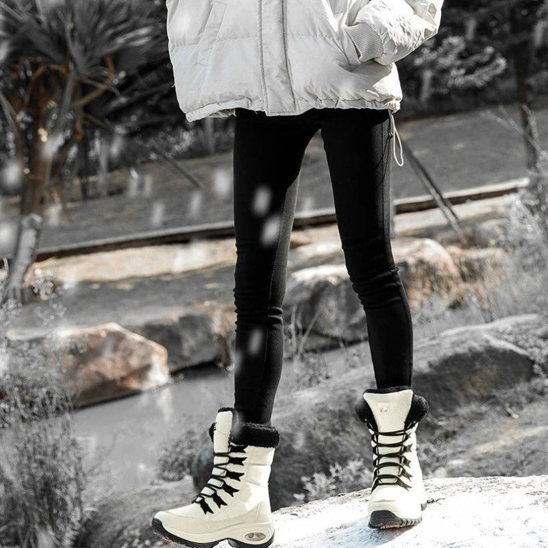 Isla – Anti Slip Boots With Lace Up And Fur Design