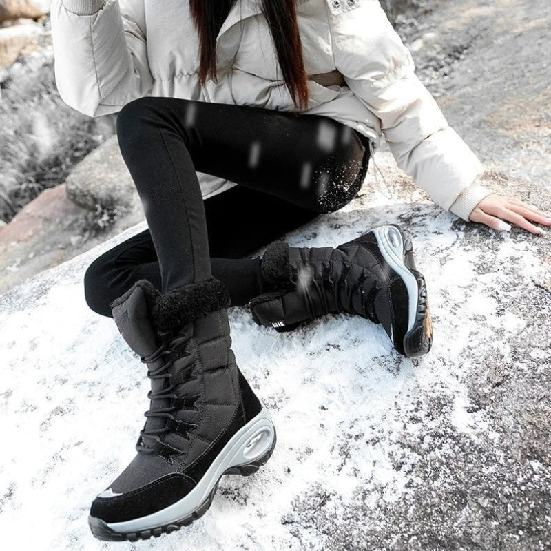 Isla – Anti Slip Boots With Lace Up And Fur Design