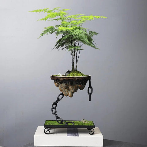 AeroLeaf – Hanging Sculptural Planter With Chain Suspension