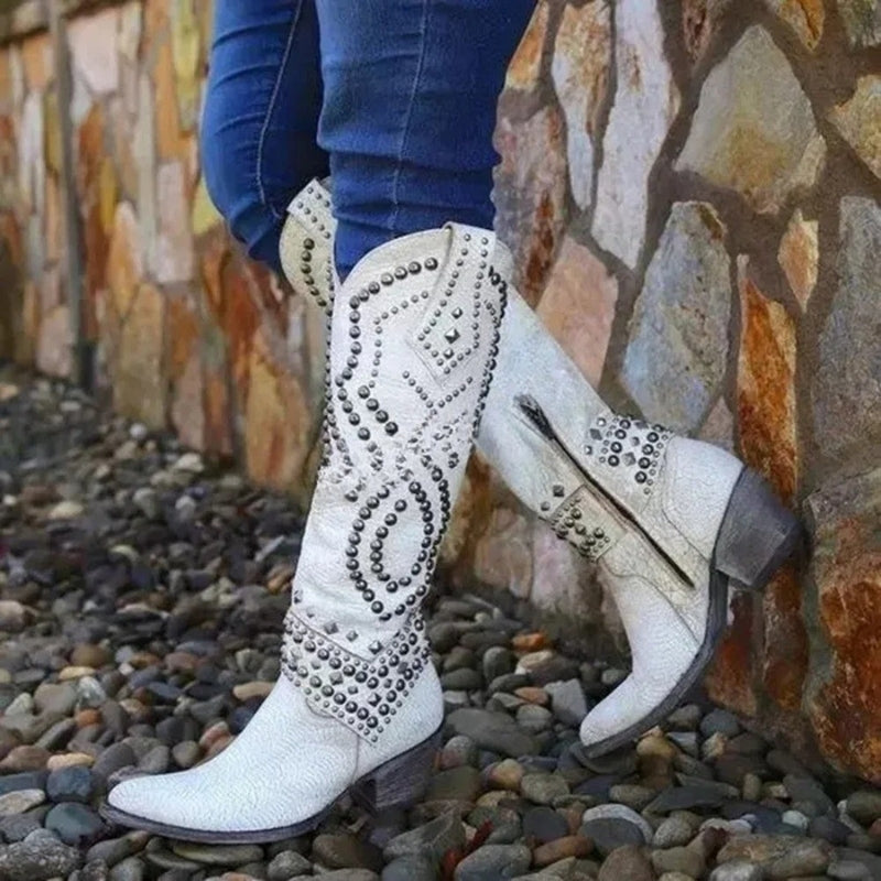 Isabella – Knight Boots With Round Toe And Printed Design