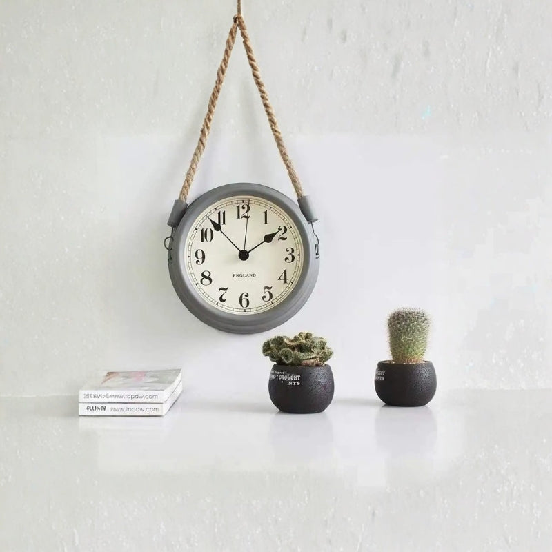 ChronoWave – Round Wall Clock with Clear Numbers & Hanging System