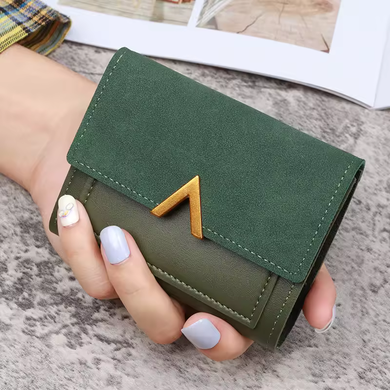 Ava – Women's Wallet with Multiple Compartments