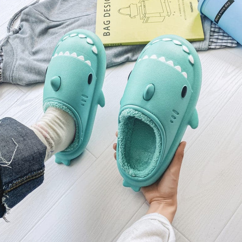 AquaFin – Slippers with Round Toe and Fish Inspired Design