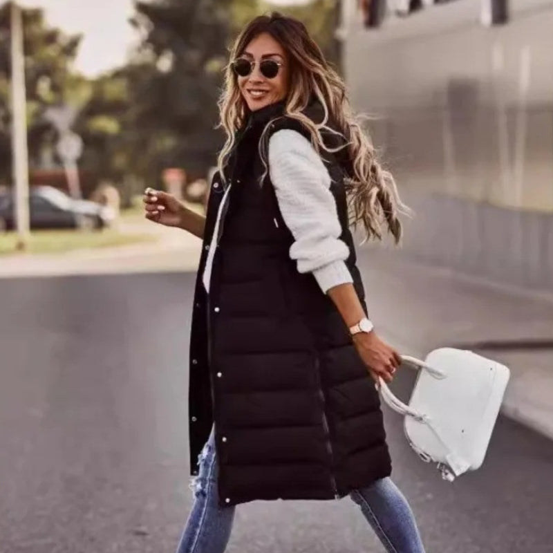 Ava – Abrigo sin mangas con botones delanteros y capucha 