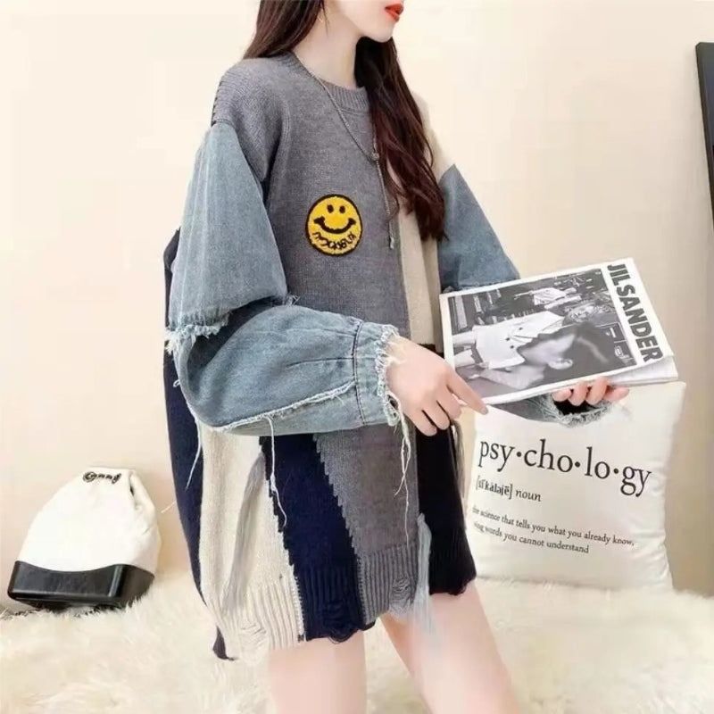 Clara – Long Sleeve Sweater With Ribbed Hem Design