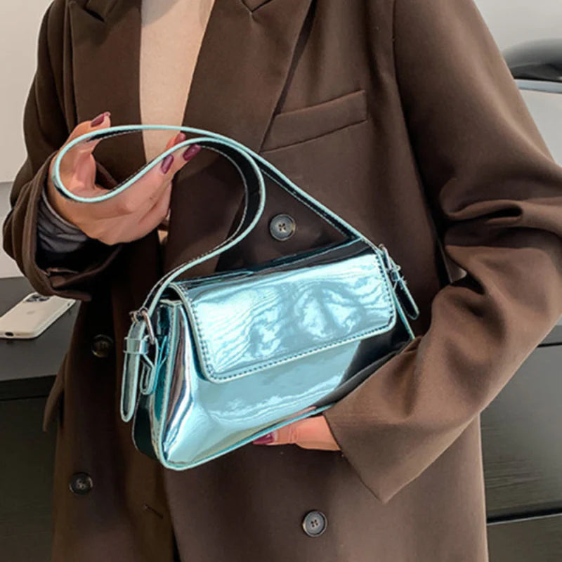 Isabel - Handtas met Knopsluiting en Verstelbare Bandjes Velani