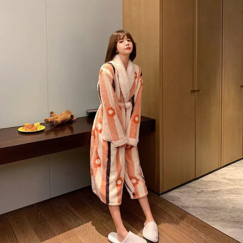 Clara – Long Sleeve Robe With Printed Design And Adjustable Strap