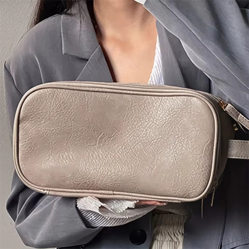 Mathilde – Grote Draagbare Make-up Tas met Ritssluiting Velani