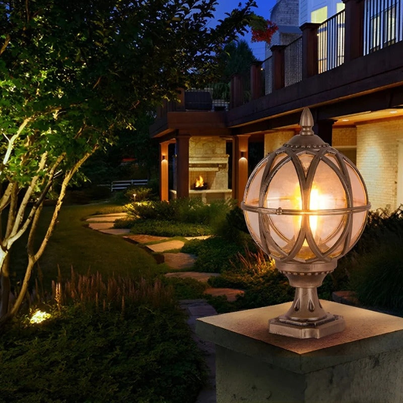 LumaRound – Round LED Wall Lamp for Outdoors