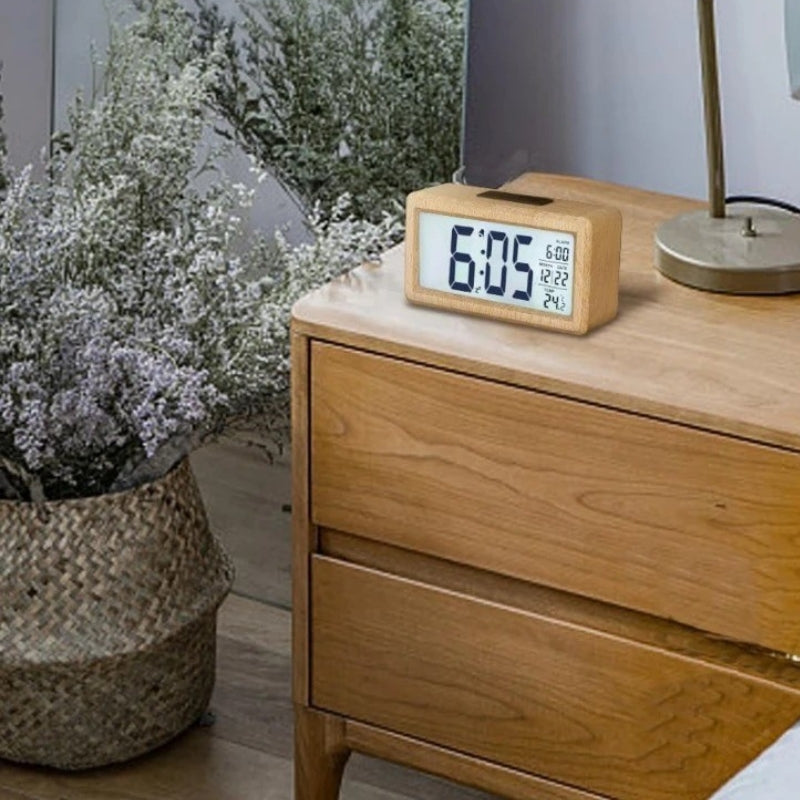 TimeGlow – Desk Side Alarm Clock with clear numeric display