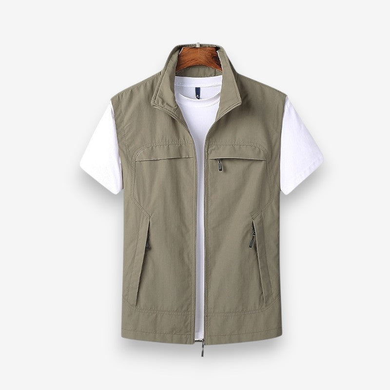 Jaxon – Sleeveless Vest with Zipper Closure and Multiple Pockets