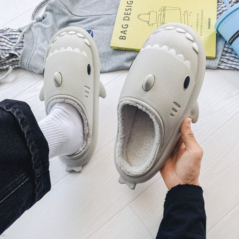 AquaFin – Slippers with Round Toe and Fish Inspired Design