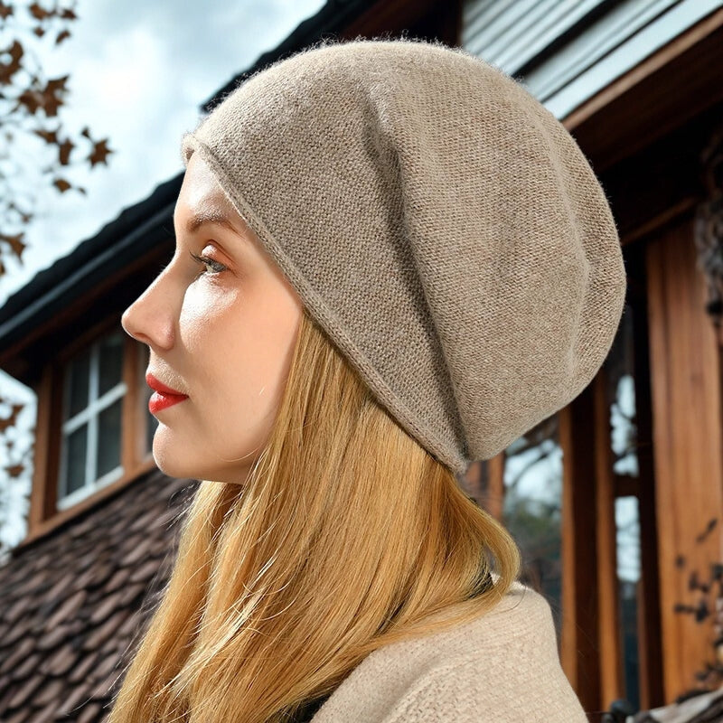 Clara – Round Hat with Foldable Design