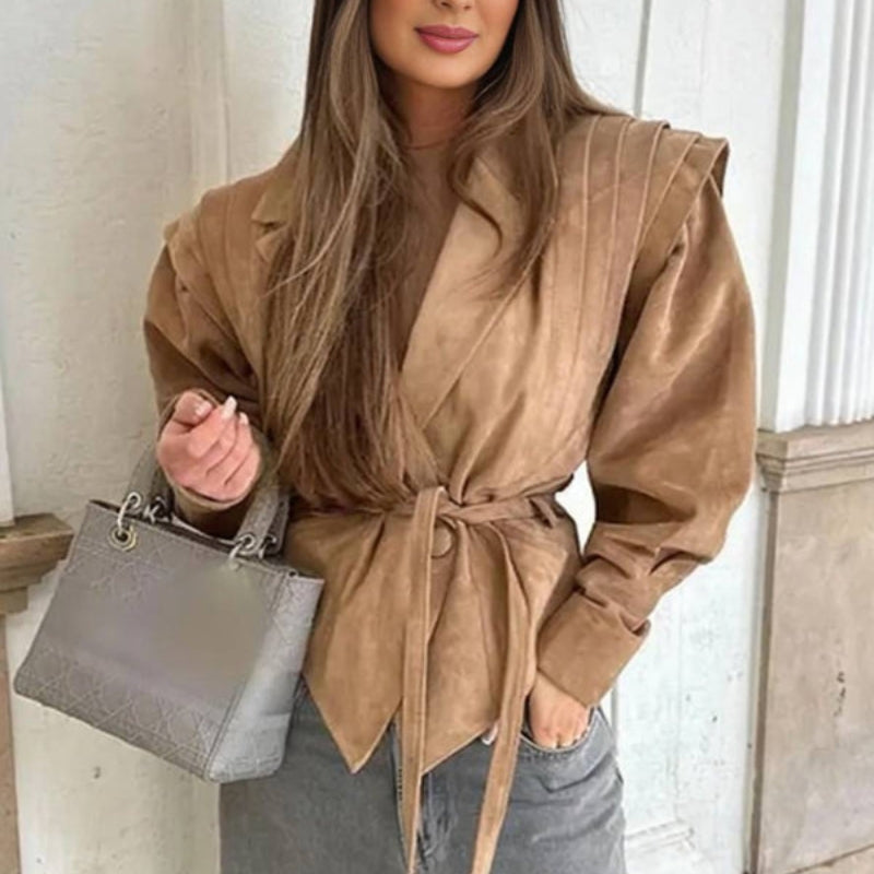 Charlotte – Long sleeve jacket with notched collar and adjustable belt