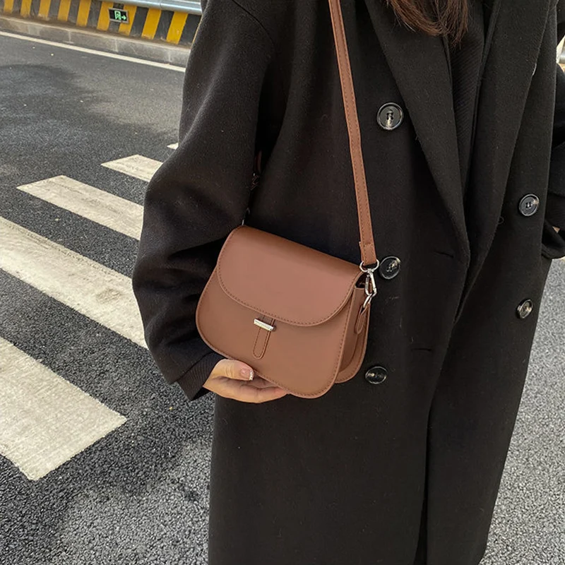 Delilah – Crossbody Bag with Adjustable Strap & Buckle Closure