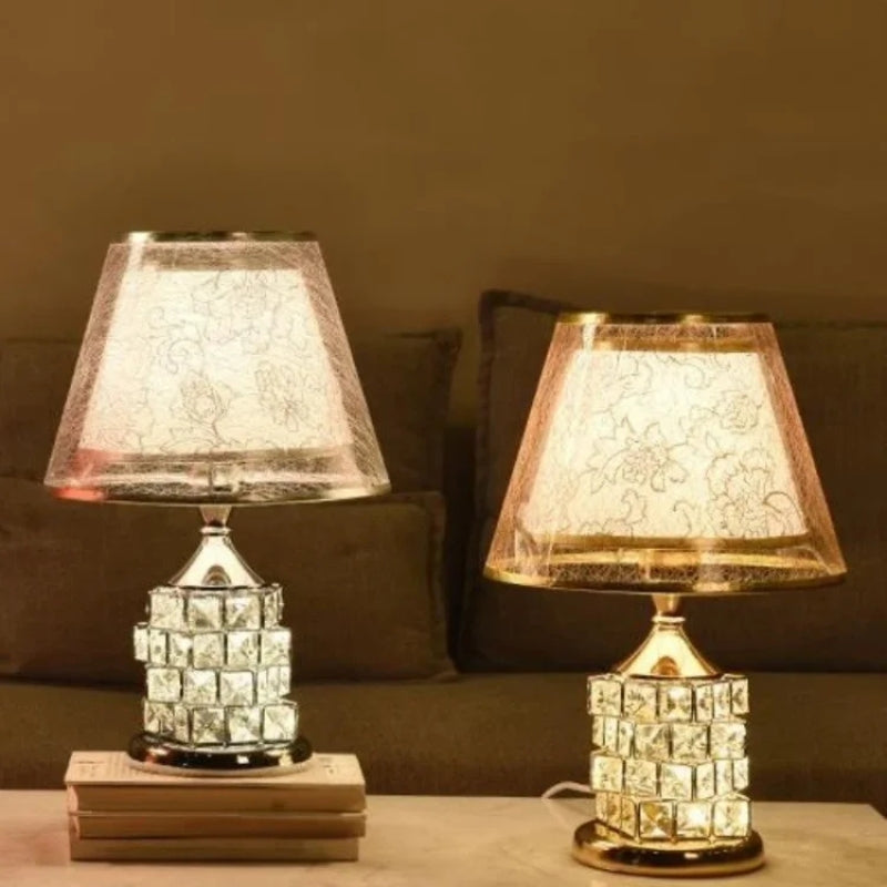 LumiGlow – Crystal LED Table Lamp for Atmospheric Lighting