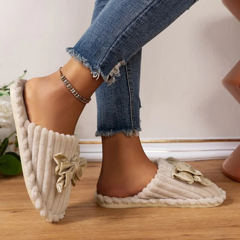 Stella – Round Toe Shoe With Tie Bow Design