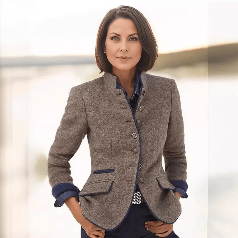 Chloe – Meerdere Knoop Jas met Lange Mouwen en Zakken Velani